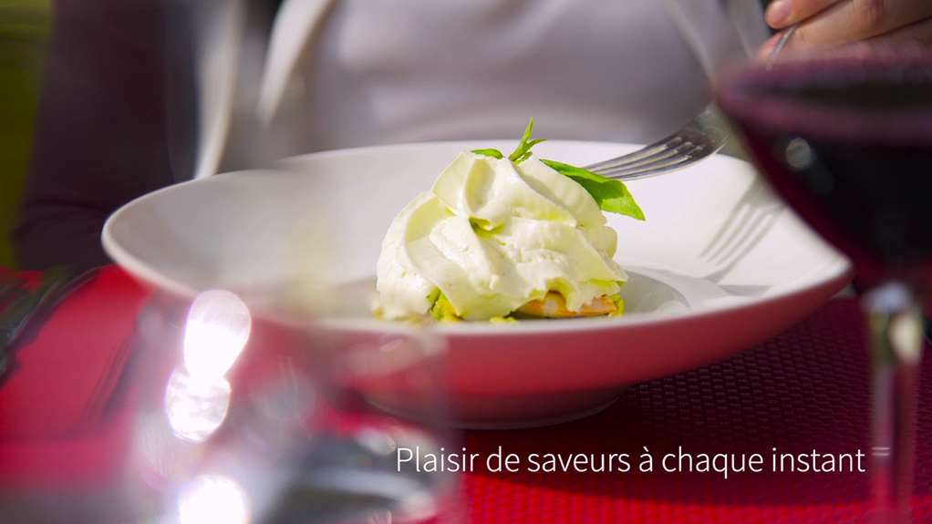 Kyriad Rouen Nord - Mont Saint Aignan Restaurant photo